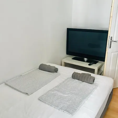 Hegedues Design 3room Flat Budapeşte